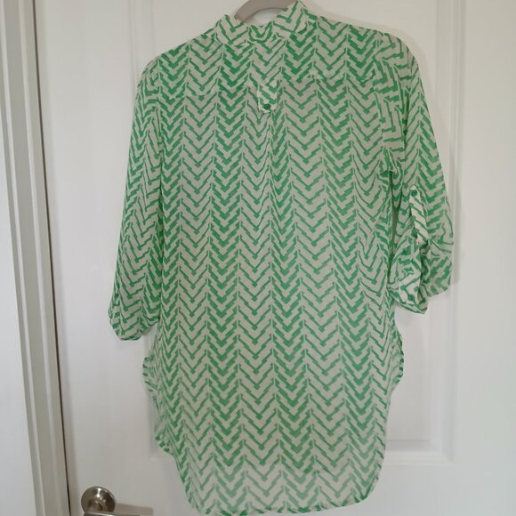 Chevron Sheer Tunic Top Blouse Women’s Medium Green White Roll Tab Sleeve - Picture 4 of 6